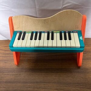 B. Toys Mini Maestro Wooden Toy Piano Classical Music Educational Fun 🎹 Works!